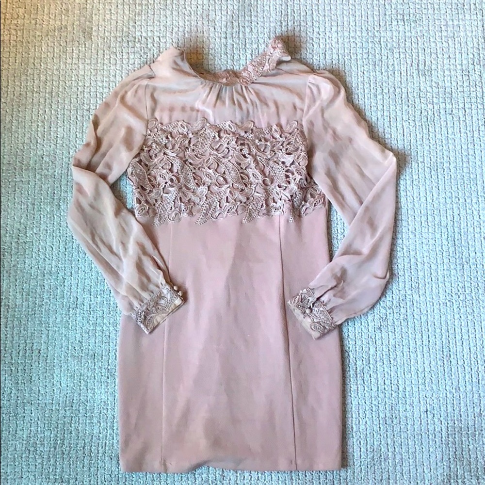 Short lace evening dress